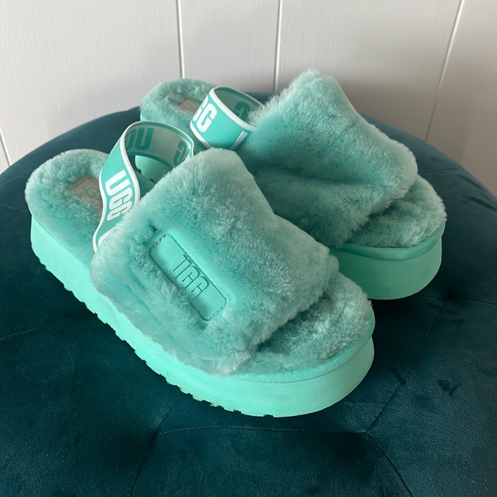 UGG Disco slide